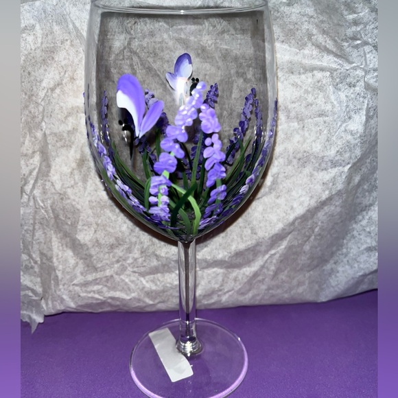 Beautiful Handpainted Wine Glass - Brand New - Picture 4 of 6